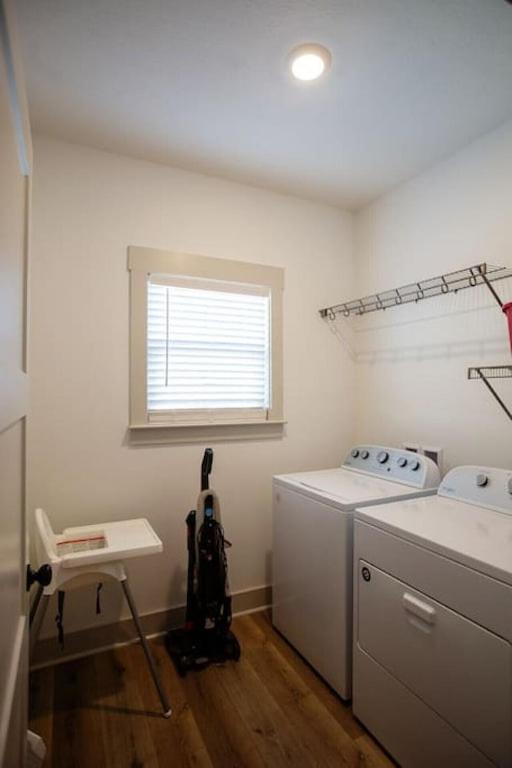 Coral Reef - Brand New Build, Pet Friendly, Private Pool! Sleeps 9! Villa Panama City Beach Kültér fotó